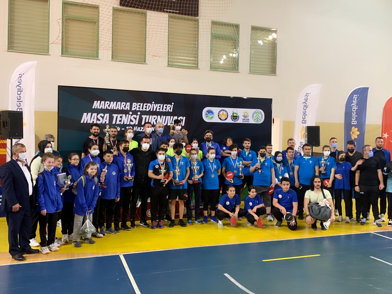 Masa tenisi turnuvasında kazanan Sakaryalı sporcular oldu3