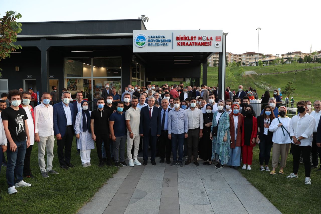 Şampiyonların ve gençlerin tesisi Mola Kıraathanesi kapılarını açtı2