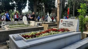 GENÇLİK ŞEHİTLERİ’Nİ UNUTMADI