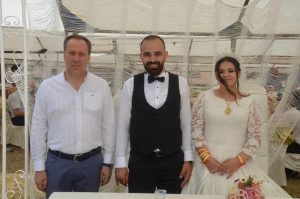 Mükerem Koç oğlu Ahmet Koç’u muhteşem bir düğünle evlendirdi