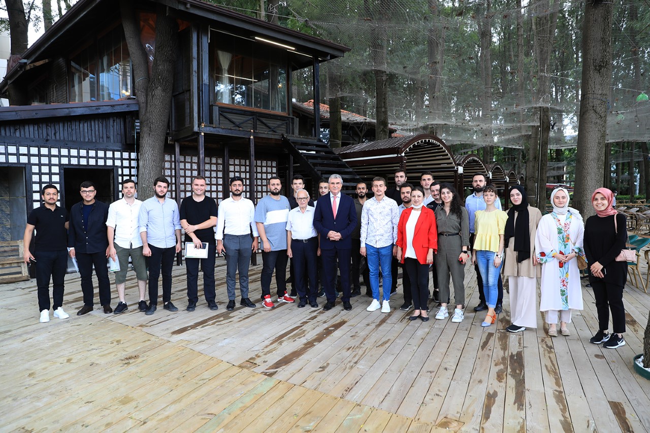 Başkan Yüce, Gençlik Meclisi öğrencileriyle bir araya geldi