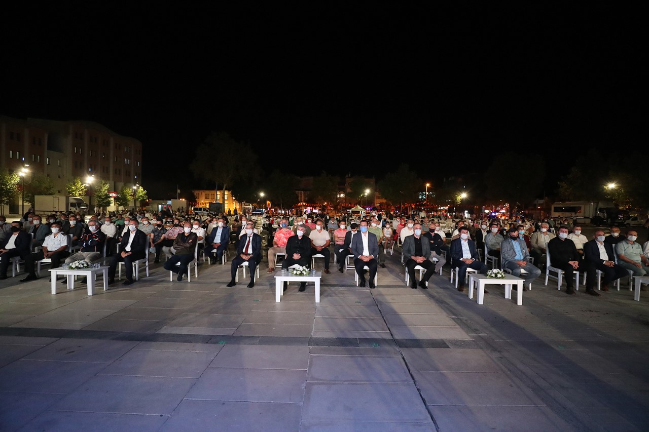 Depremin 22. yılı Demokrasi Meydanı’nda anılacak