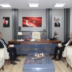 Başkan Ekrem Yüce, Milli Eğitim Müdürü Savaşçı’yı ziyaret etti