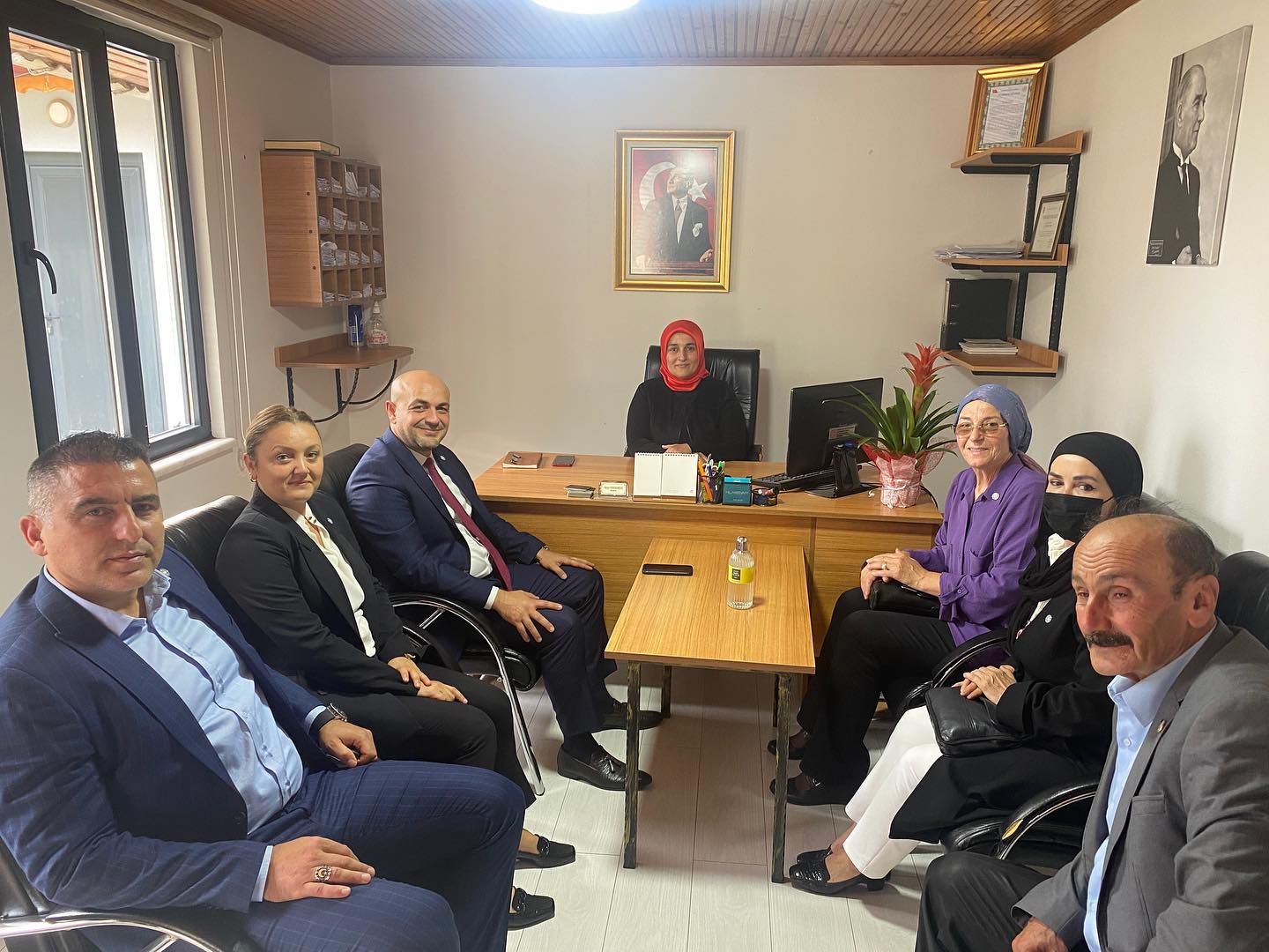 Erenler Mahalle Muhtarı Ayşe Uzunoğlu