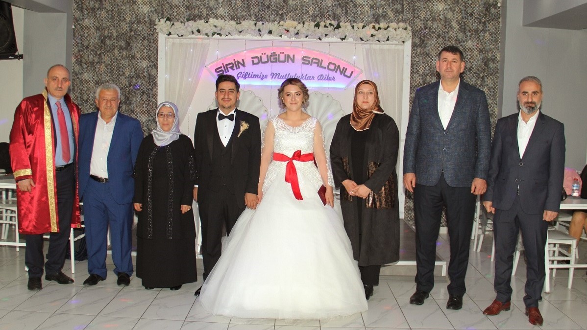 AKP ERENLER GENÇLİK KOLLARI YÖNETİM ÜYESİ HALİT SAN (2)