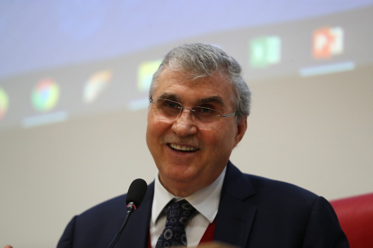 Yüce, yeni bisiklet yat