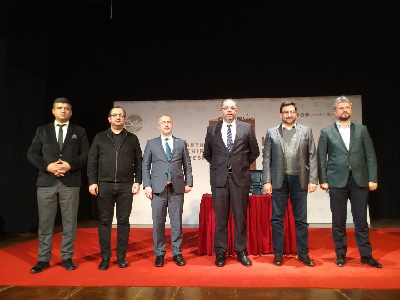 KM’de Yakın Tarih kon