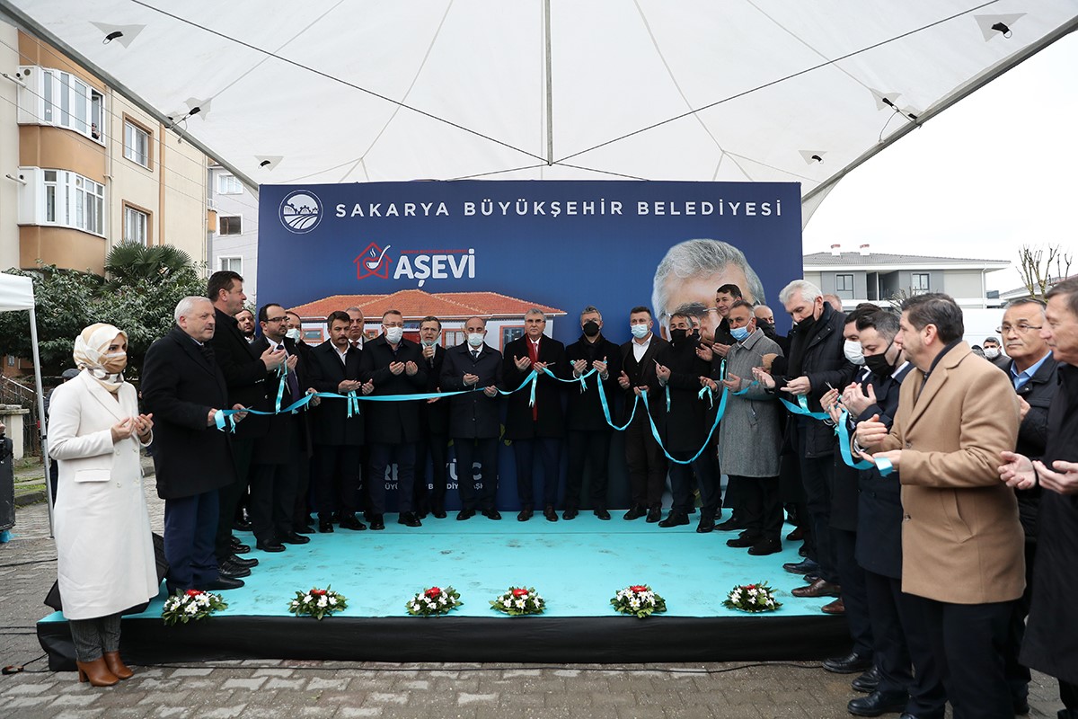 Aşevi hizmete açıldı