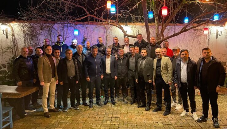 Başkanımız Cumhur Genç ve yöneticilerimiz, yarın oynayacağımız müsabaka öncesinde 1461 Trabzon FK yöneticileriyle yemekte buluştu.