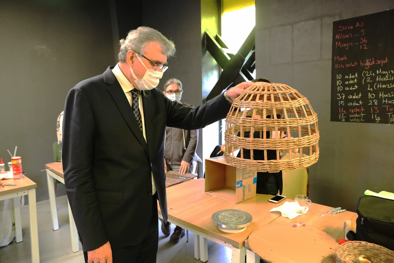 atıktan üretiyor, görenle