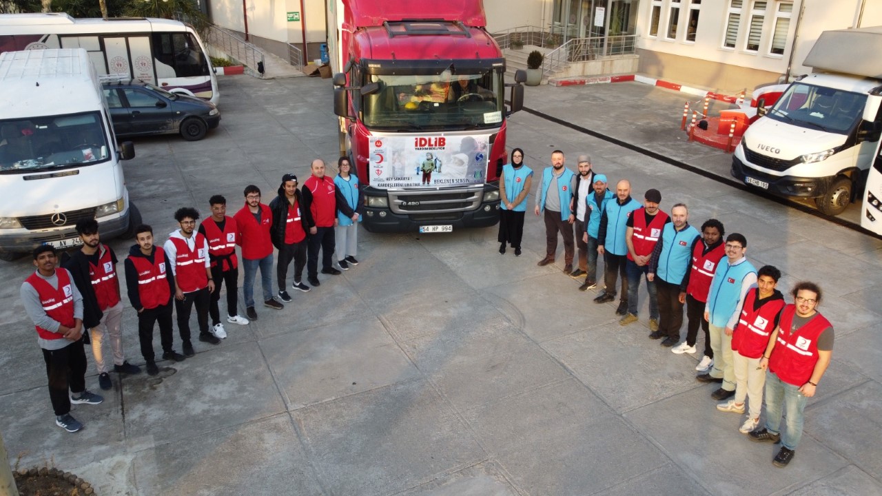 _idlib tırı yola çıktı (1)