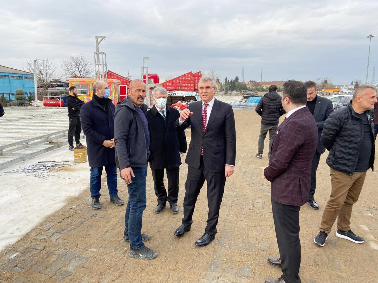 yeni lunaparkı Sakarya Park’ta hızla yükseliyor