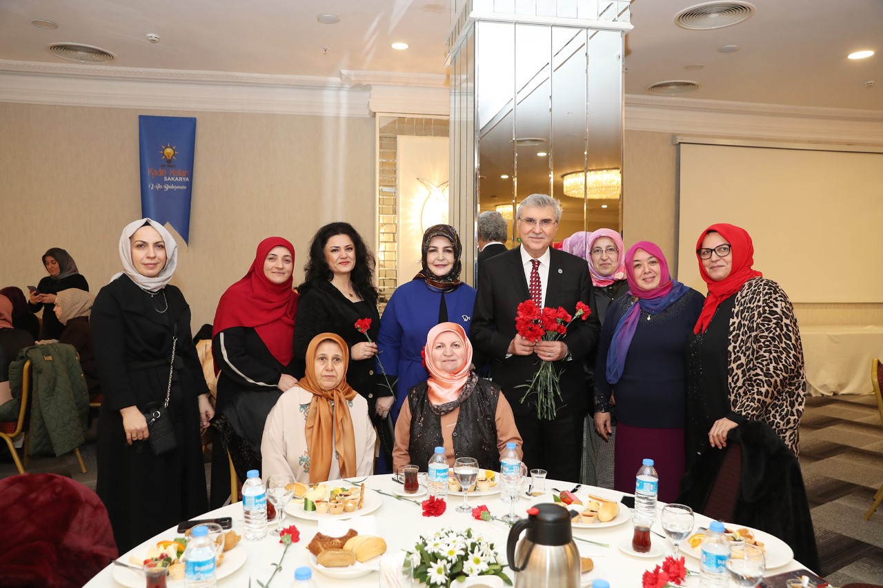 “Kadın, kültürümüzün m