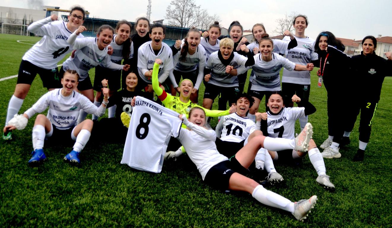 sakarya kız futbol (3)