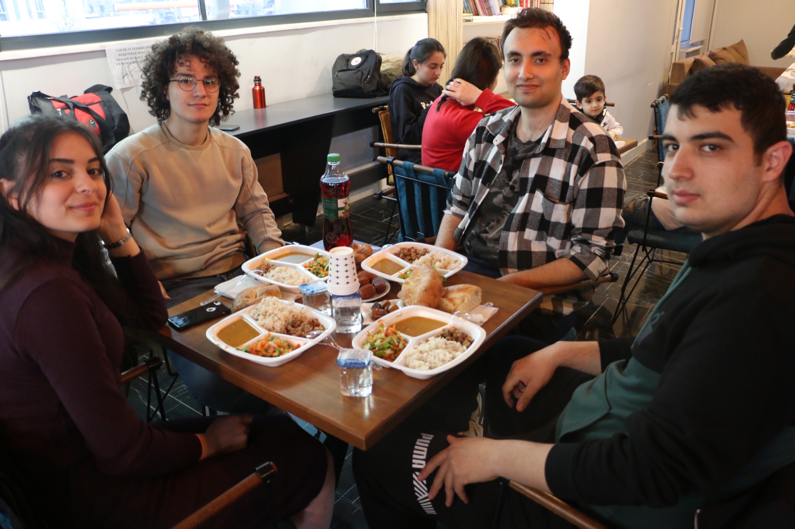 GENÇLİK MERKEZİ’NDE İFTAR GÜZELLİĞİ (4)