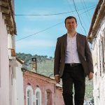 bergama-tiyatro-festivali-perdesi-2-haziranda-aciliyor.jpg