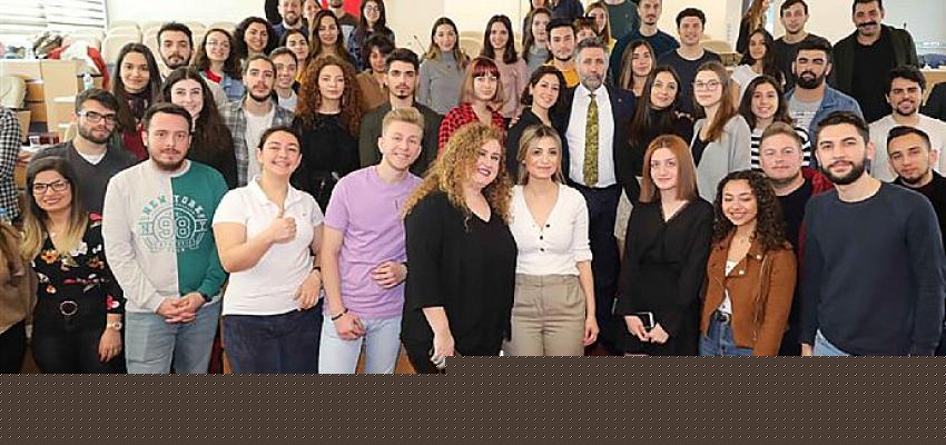 avrupali-gencler-bayraklida-bulusuyor.jpg