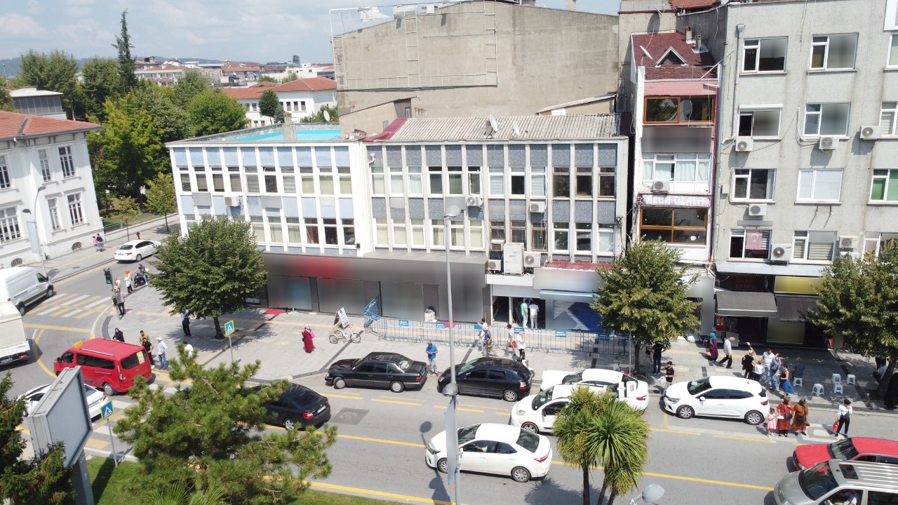 Atatürk Bulvarı’ndaki O Bina Mühürlendi