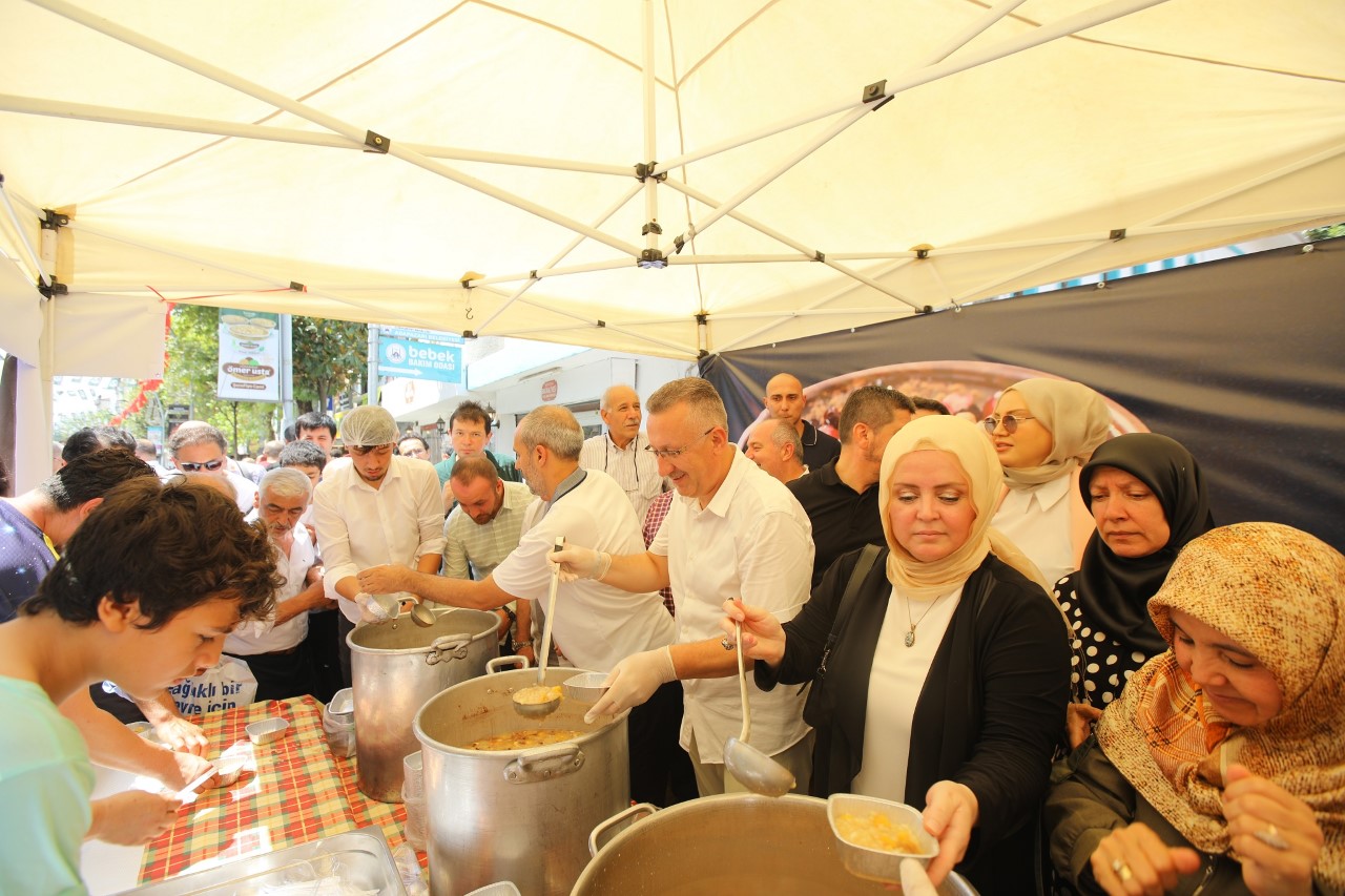 Işıksu’dan Aşure İkramı