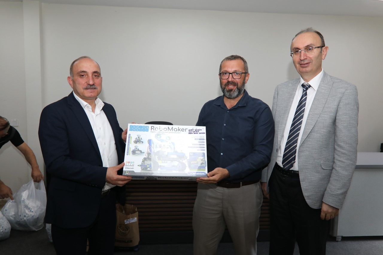 SIFIR ATIK’ PROJESİNDE ÖDÜLLER BAŞKAN FEVZİ KILIÇ’TAN (2)