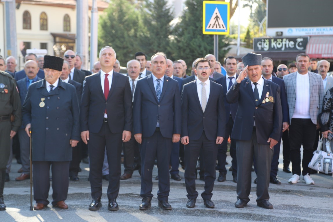 29 EKİM CUMHURİYET BAYRAMI KUTLAMALARI TÖRENLE