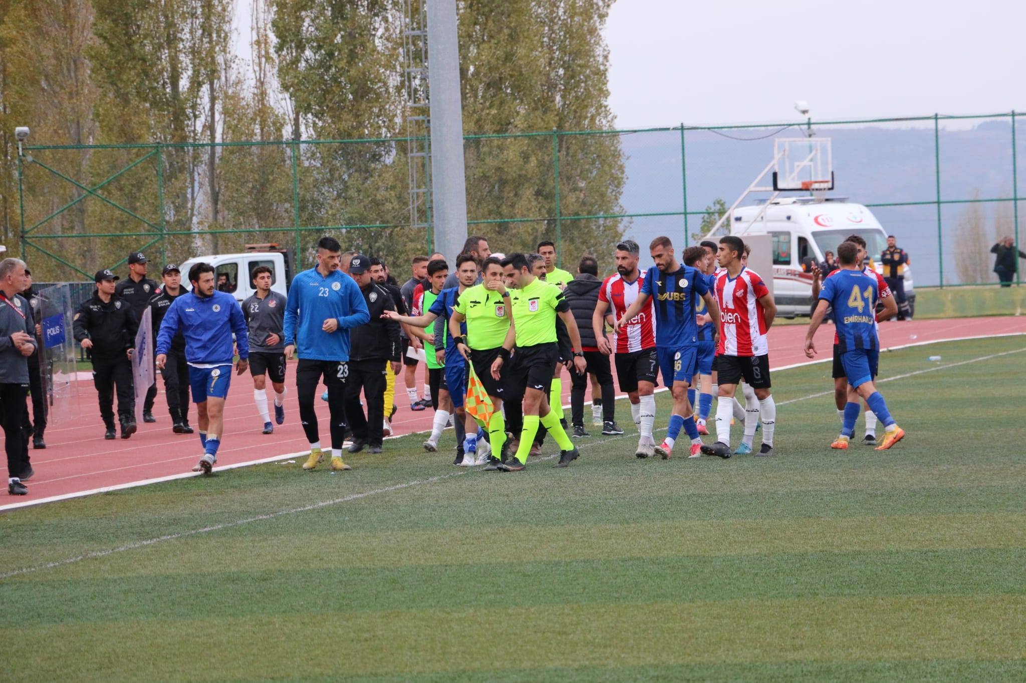 77b0b090-1441-4a5a-8ae4-00ba29cd7adb