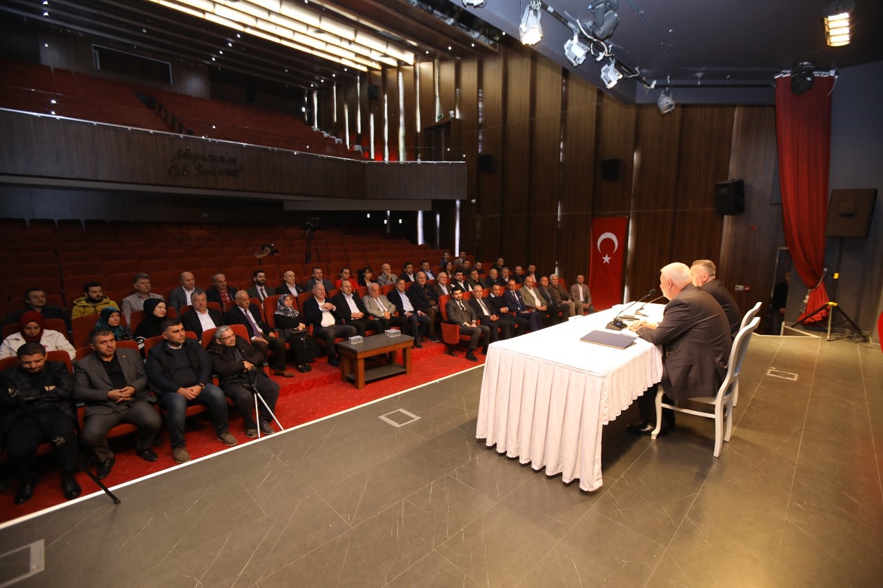 Sözleşme İmzalandı, Ada Hayat