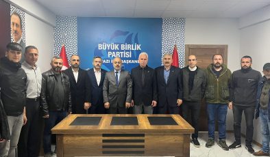 Büyük Birlik Partisi (BBP) İlçe Başkanları toplantısı Akyazı’da yapıldı.