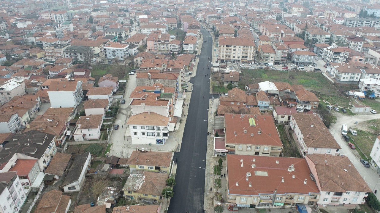 CUMHURİYET CADDESİ YENİLENDİ (1)