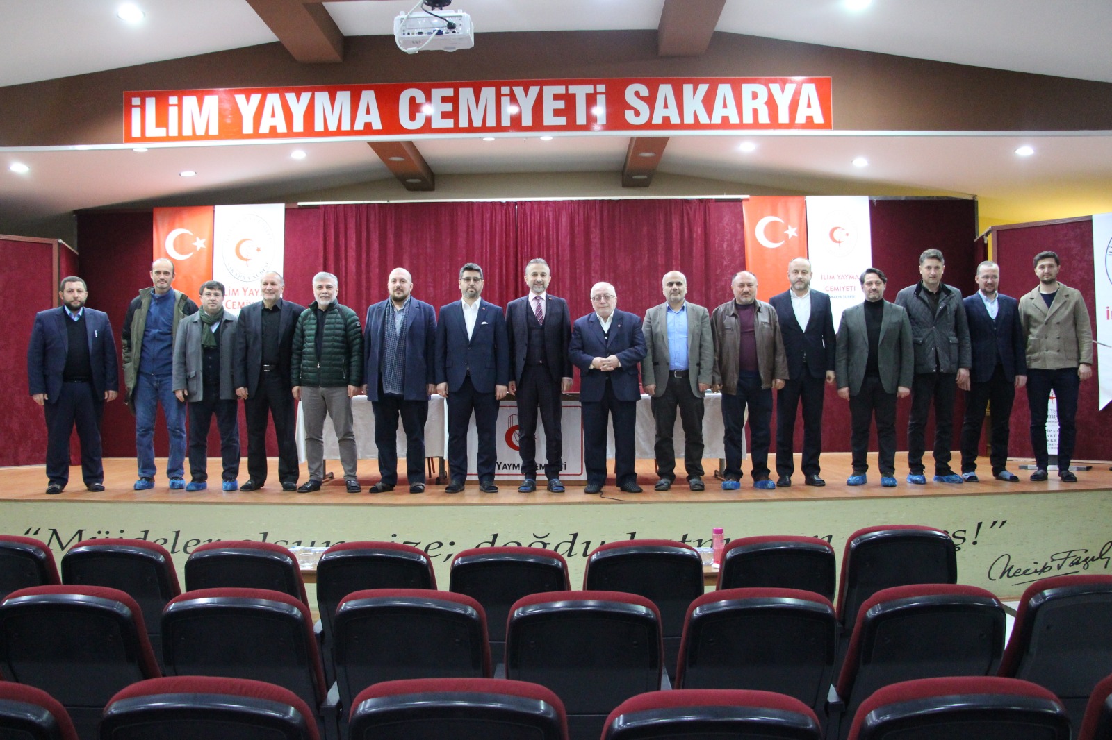 İlim Yayma Cemiyeti Sakarya Şubesi Bayrak Değişimi (5)