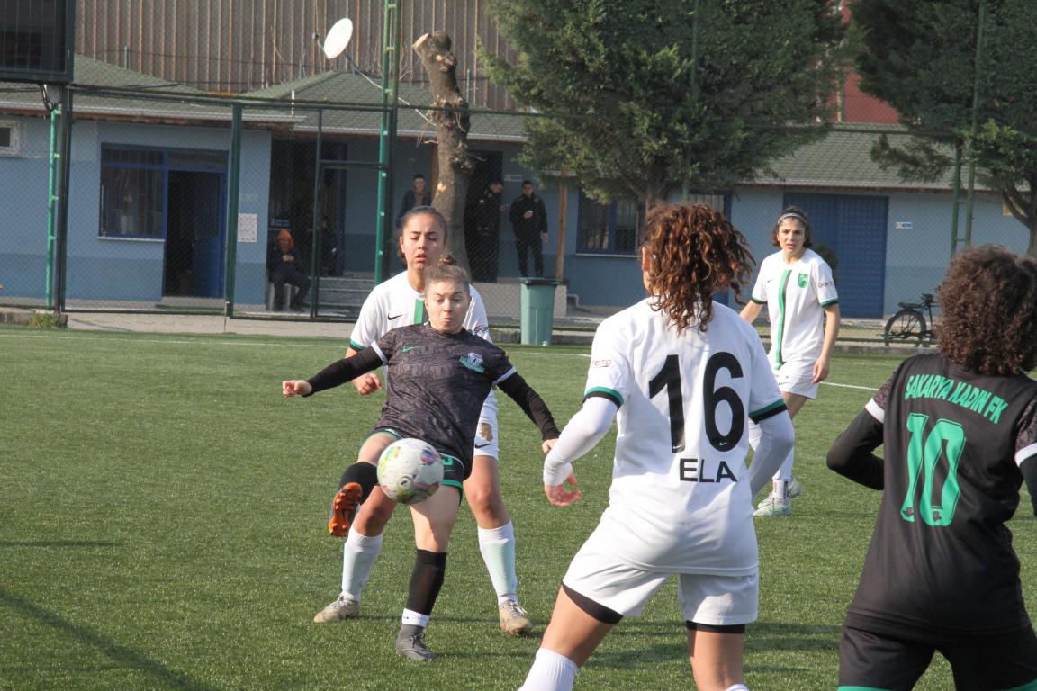 Sakarya Kadın FK - Horozkentspor (4)