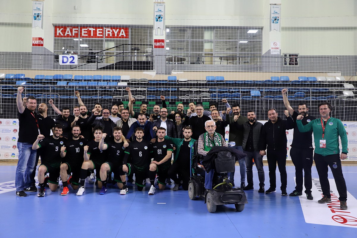 hentbol sahasında rakiplerine şans tanımıyor