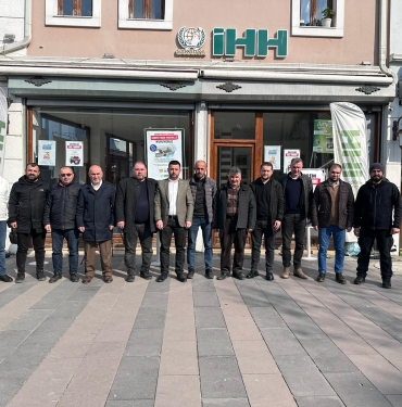ASRİAD Sakarya Şube yönetimi ve üyeleri, İHH Arama Kurtarma Ekibine katıldı (1)