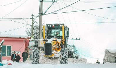 Büyükşehir’den kar raporu: 6 grup yolu ulaşıma açıldı