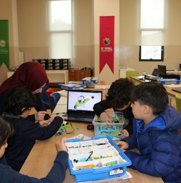 Bilim ve Teknoloji Haftasında Milli araçlar robotikle buluştu