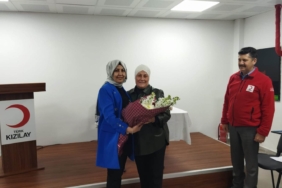 Kızılay’a veda eden Nur Gülşan’a tam destek (4)
