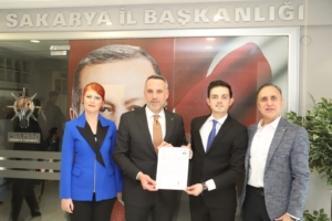Nuri Oktay, 28.dönem milletvekili aday adaylığı başvurusunu yaptı