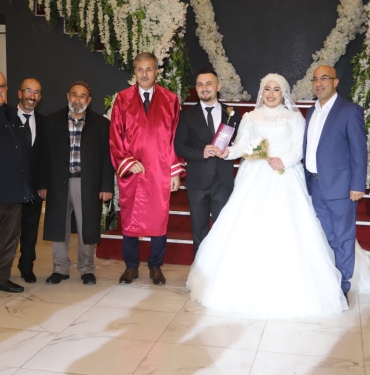 Nurullah Kırmızı’nın kızı Dünya evine girdi (9)