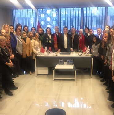 Sakaryalı Kadınlar Depremzedeler için Tek Yürek