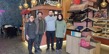 Serdivan’ın gözde mekanı YEKPARE Pastanesi markalaşacak (1)