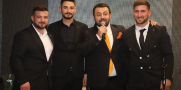 Şükrü Güler; ‘Sakarya’ Cafe’de hayranlarıyla buluştu (30)