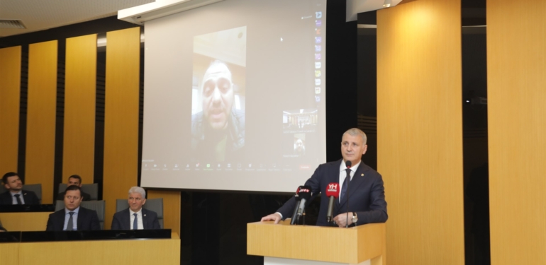 VALİ KALDIRIM; “SAKARYA DEPREM BÖLGESİNDE EFSANE OLDU”