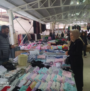 Aday Adayı Hava İsra Pehlivan; Ferizli’de pazarcı esnafı ziyaret etti (14)