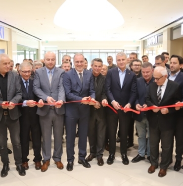 Bu anlamlı serginin geliri yetim ve öksüz çocuklar için (6)