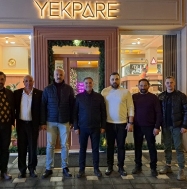 Dostlar; meşhur Yekpare Pastanesi’nde iftarda buluştu (3)