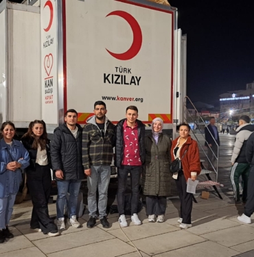 Peynirci Emrullah’ın personelinden kan bağışına destek (4)