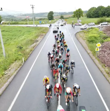 119 kilometrelik zorlu parkurda Tour Of Sakarya fırtınası