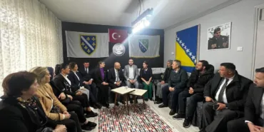 85b39d56-8a8e-4c28-a8a9-9c9313efe676