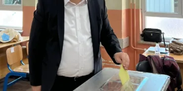 9a8e2d54-0ff0-47d2-a8dd-290e5e13e122