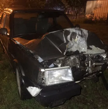 ALKOLLÜ OTOMOBİL KULLANIYORDU, KARŞI YÖNDEN GELEN MOTOSİKLETE ÇARPTI: 1 YARALI